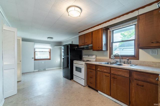 2621 Dodge Avenue, Fort Wayne, IN 46805