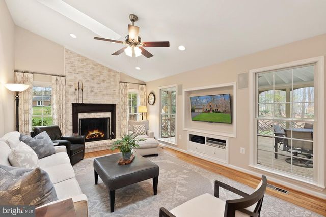4928 NOVAK LN, Fairfax, VA 22030
