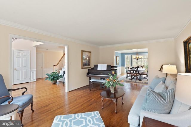 4928 NOVAK LN, Fairfax, VA 22030