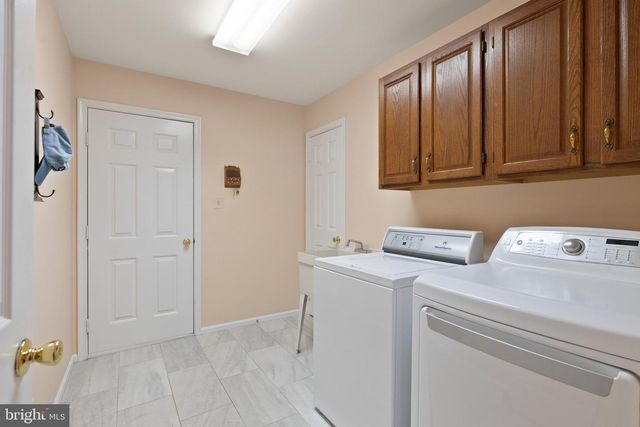 4928 NOVAK LN, Fairfax, VA 22030