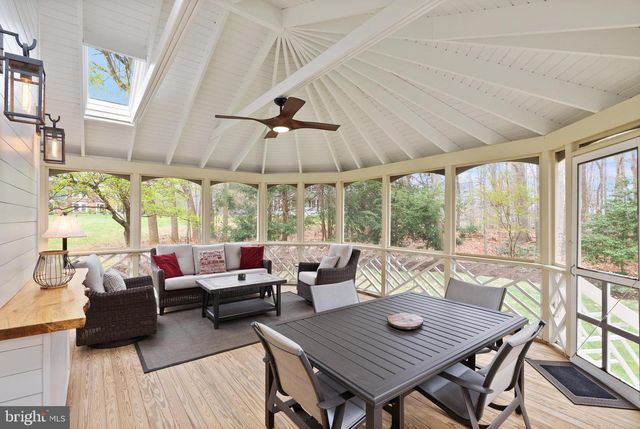 4928 NOVAK LN, Fairfax, VA 22030