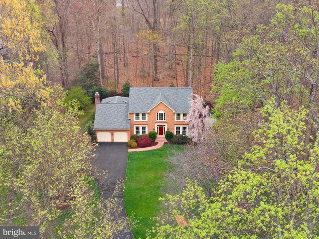 4928 NOVAK LN, Fairfax, VA 22030