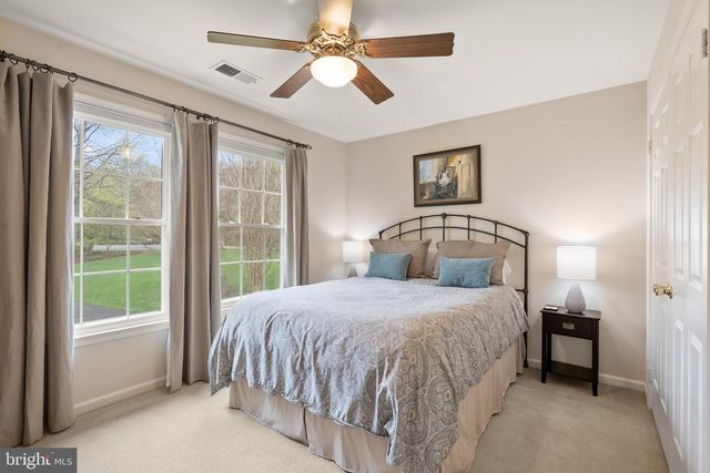 4928 NOVAK LN, Fairfax, VA 22030