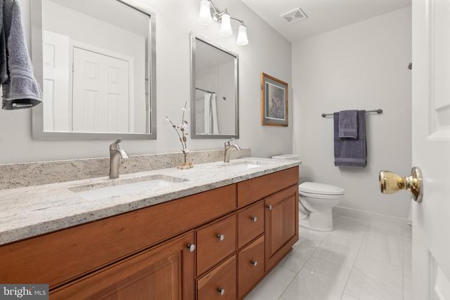 4928 NOVAK LN, Fairfax, VA 22030