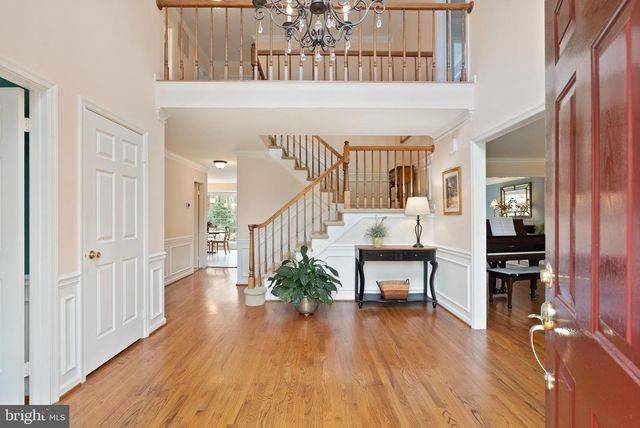 4928 NOVAK LN, Fairfax, VA 22030