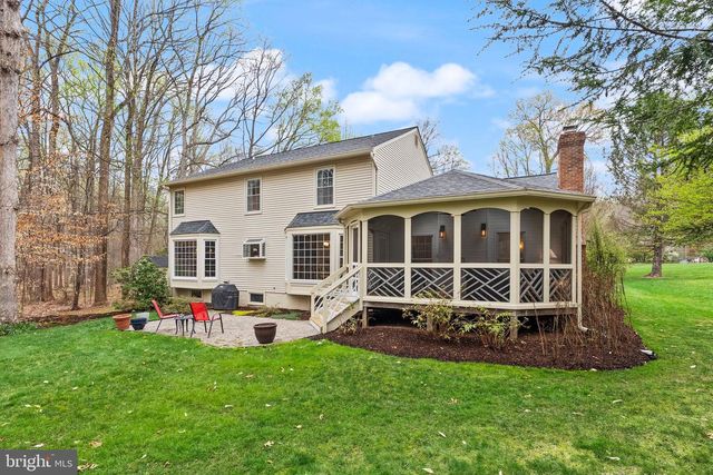 4928 NOVAK LN, Fairfax, VA 22030