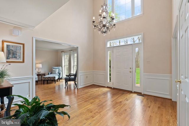 4928 NOVAK LN, Fairfax, VA 22030