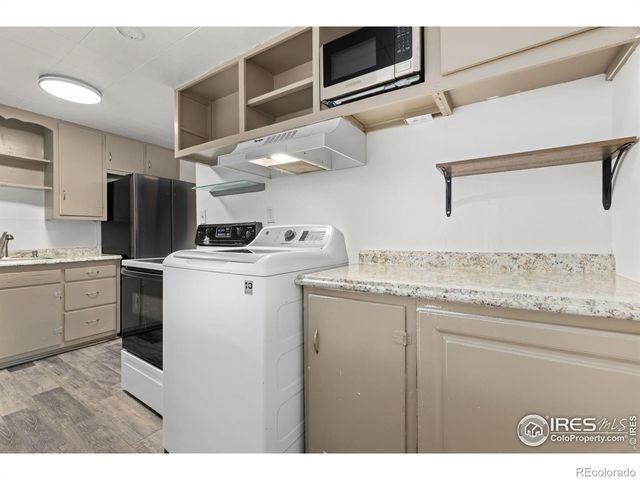 2411 10th Ave Ct, Greeley, CO 80631