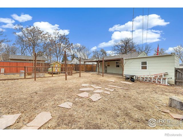 2411 10th Ave Ct, Greeley, CO 80631