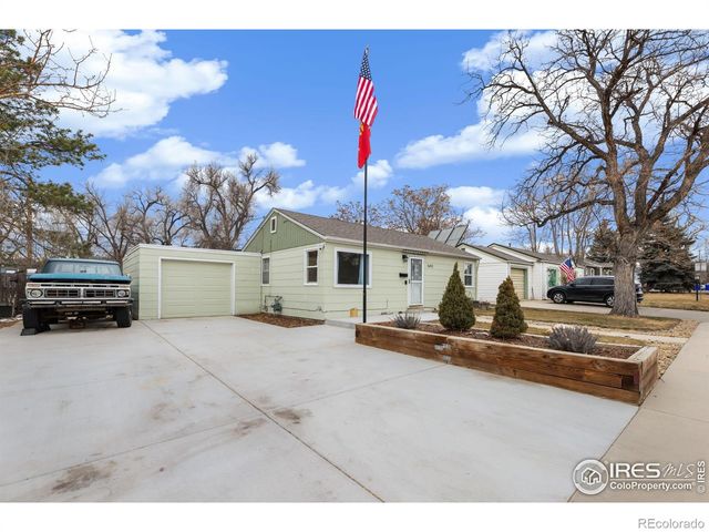 2411 10th Ave Ct, Greeley, CO 80631