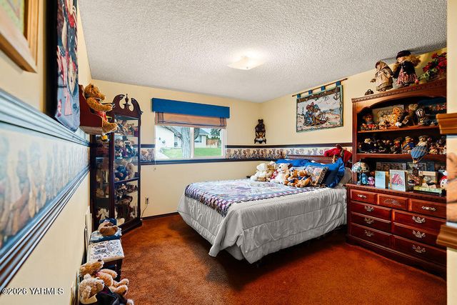 801 S 69th Ave, Yakima, WA 98908