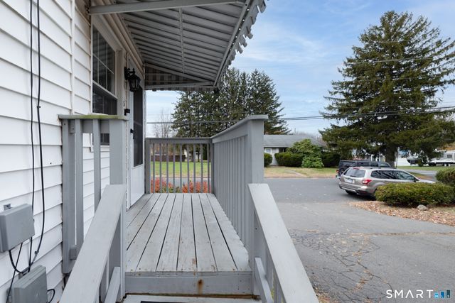 3 Sandra Street, Bristol, CT 06010