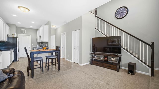 911 E 113th Lane, Crown Point, IN 46307
