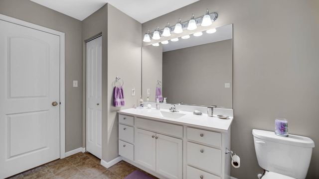 911 E 113th Lane, Crown Point, IN 46307
