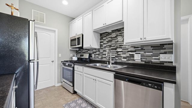 911 E 113th Lane, Crown Point, IN 46307