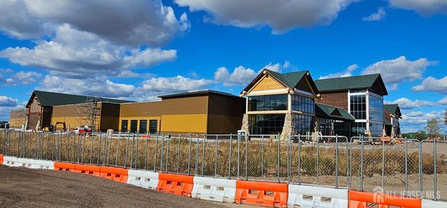 33 Kearney Road, Sayreville, NJ 08879