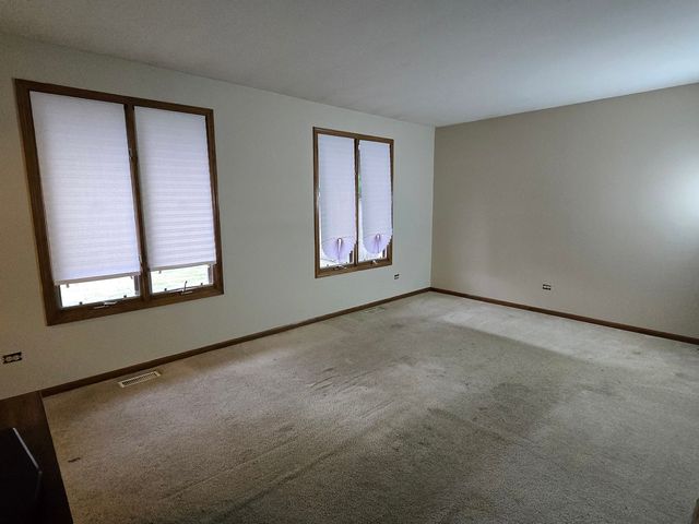 18510 Willow Lane, Lansing, IL 60438