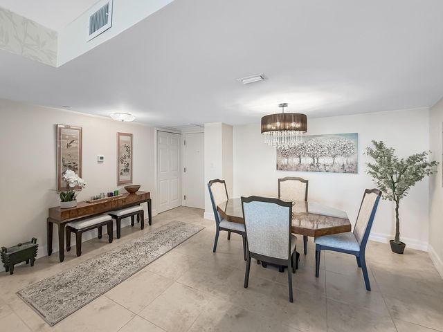 3000 N Ocean Drive 6e, Singer Island, FL 33404