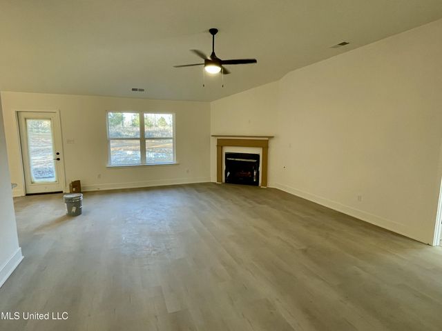 60 Farley Road, Byhalia, MS 38611