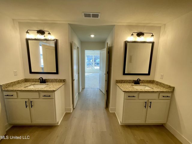 60 Farley Road, Byhalia, MS 38611