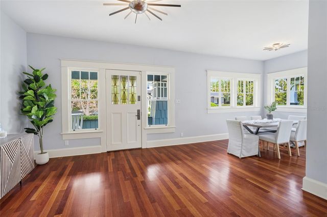 2116 W WATROUS AVENUE, Tampa, FL 33606