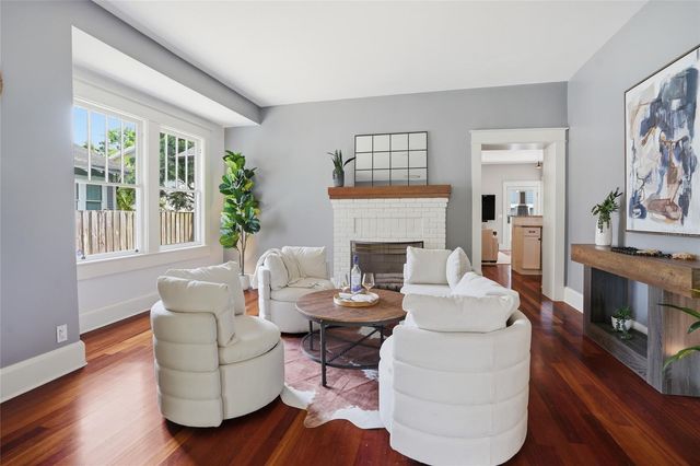 2116 W WATROUS AVENUE, Tampa, FL 33606