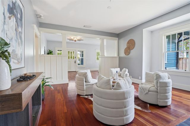 2116 W WATROUS AVENUE, Tampa, FL 33606