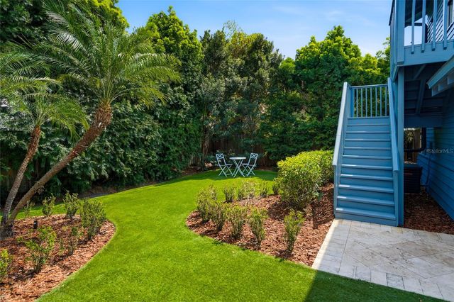 2116 W WATROUS AVENUE, Tampa, FL 33606