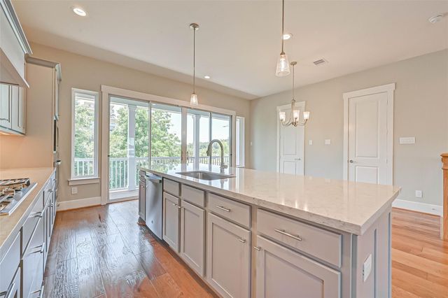 67 Thorpe Lane, Spring, TX 77389