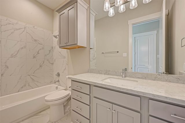 67 Thorpe Lane, Spring, TX 77389