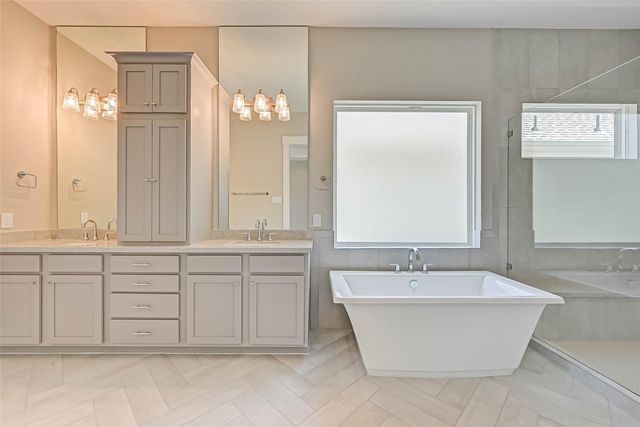 67 Thorpe Lane, Spring, TX 77389