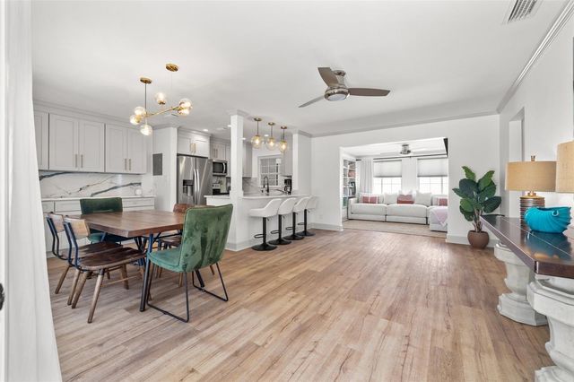 11225 2ND STREET E, Treasure Island, FL 33706