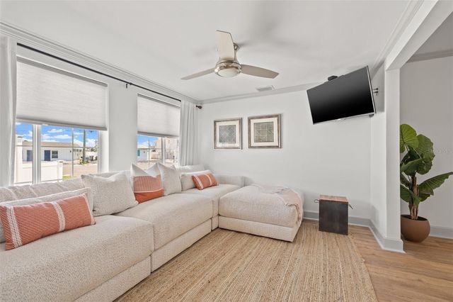 11225 2ND STREET E, Treasure Island, FL 33706