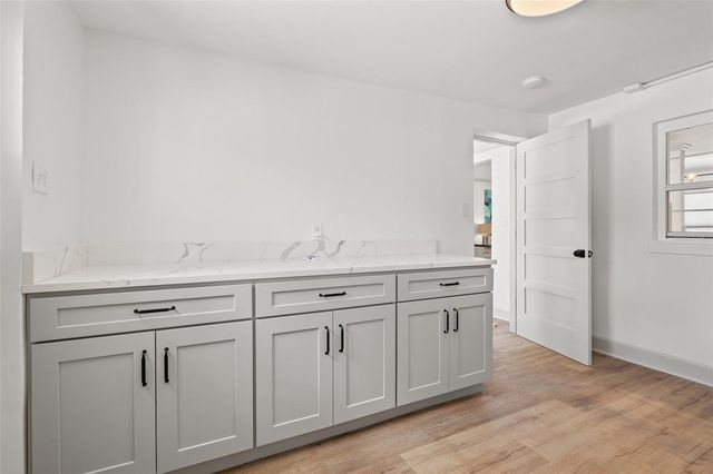 11225 2ND STREET E, Treasure Island, FL 33706