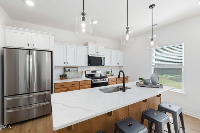 479 Curling Crk Drive, Clayton, NC 27527