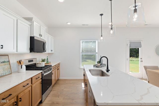 479 Curling Crk Drive, Clayton, NC 27527