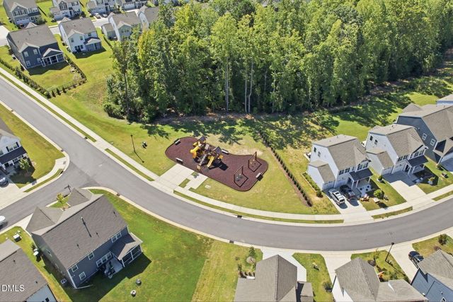 479 Curling Crk Drive, Clayton, NC 27527
