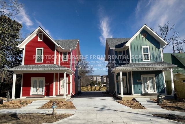 886 S Hill Avenue 101, Fayetteville, AR 72701