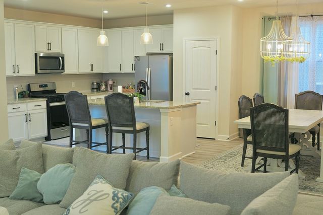 1225 Foxton Ln, Antioch, TN 37013