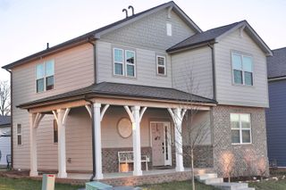 1225 Foxton Ln, Antioch, TN 37013