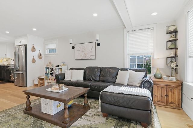 110 Charles St, Quincy, MA 02169