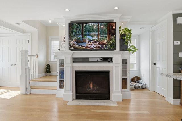 110 Charles St, Quincy, MA 02169