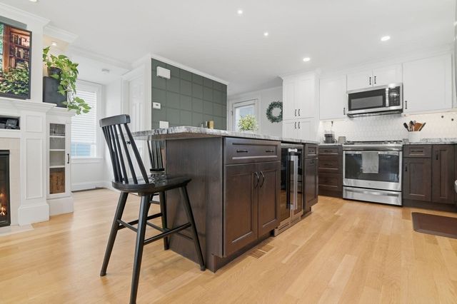 110 Charles St, Quincy, MA 02169