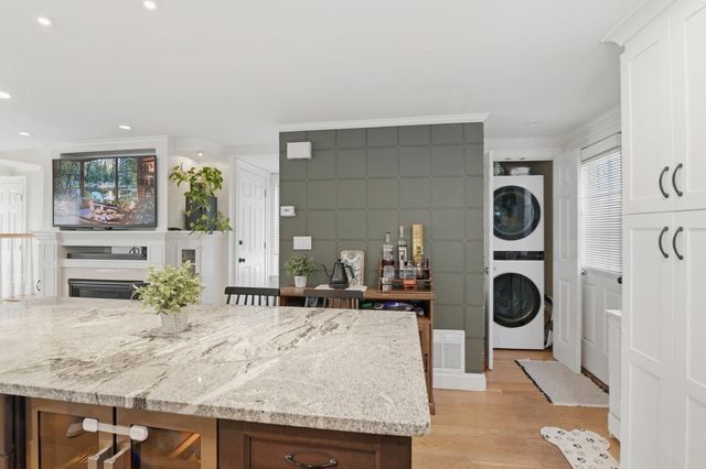 110 Charles St, Quincy, MA 02169