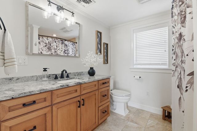 110 Charles St, Quincy, MA 02169