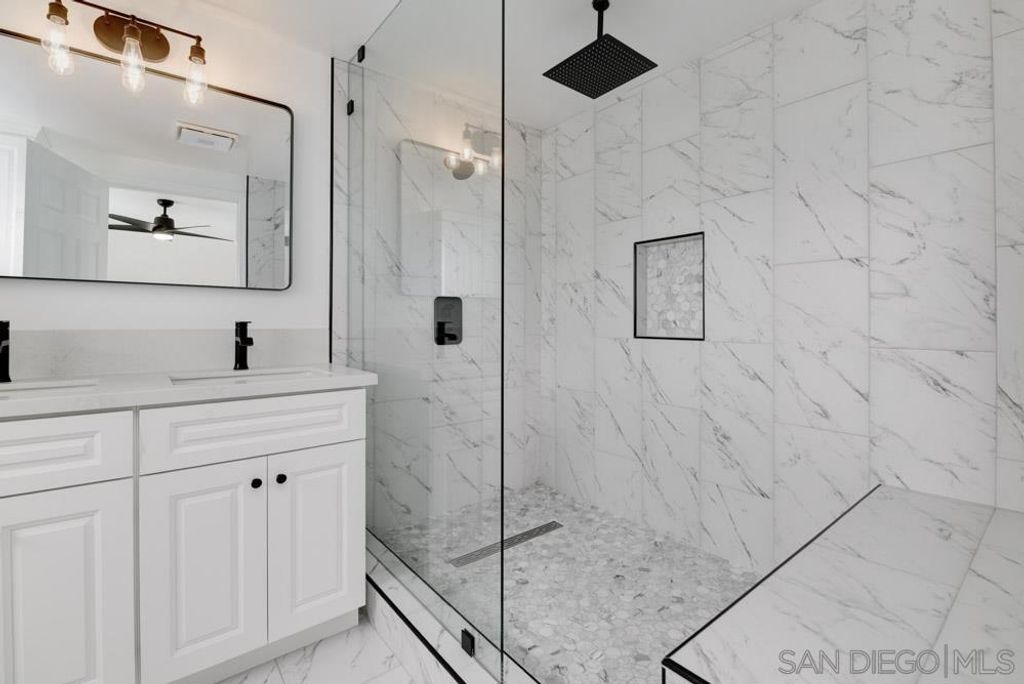 Image 9 of property listing at 12415 Horado Road, San Diego, CA 92128
