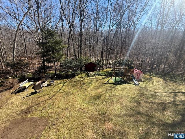 60 Eileen Drive, Mahwah, NJ 07430