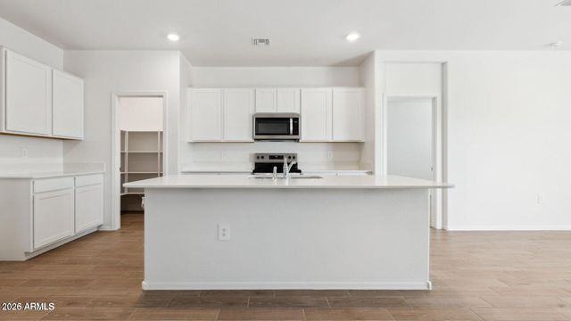 18440 W BUCKSKIN Trail, Wittmann, AZ 85361