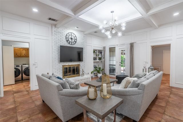 2430 Beaver Run, Garland, TX 75044