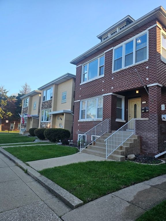 6152 S Kolin Avenue 2, Chicago, IL 60629